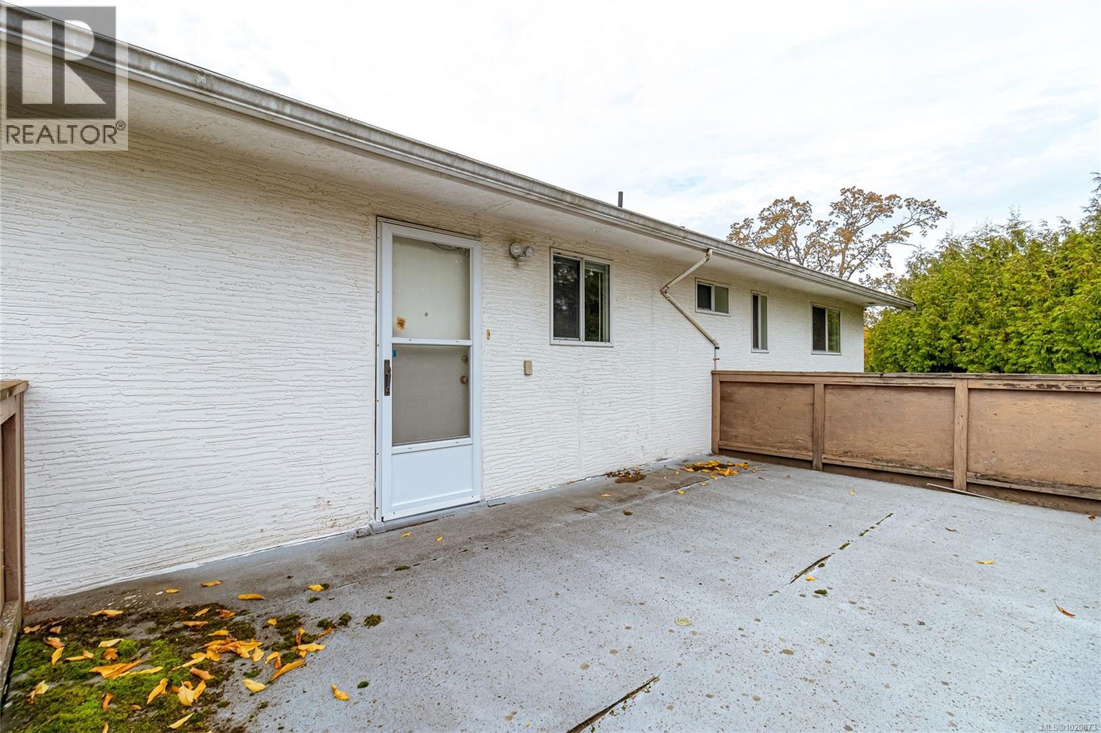 3931 Marjean Pl, Saanich