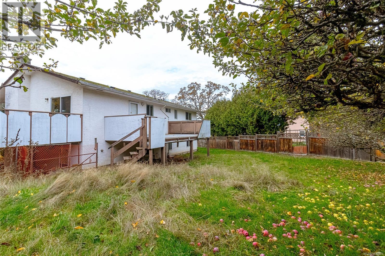 3931 Marjean Pl, Saanich