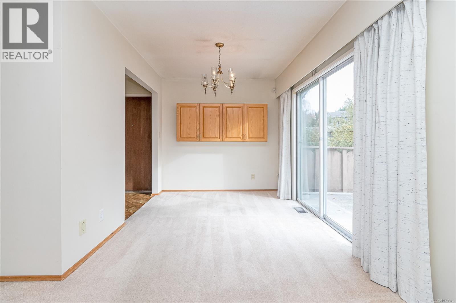 3931 Marjean Pl, Saanich