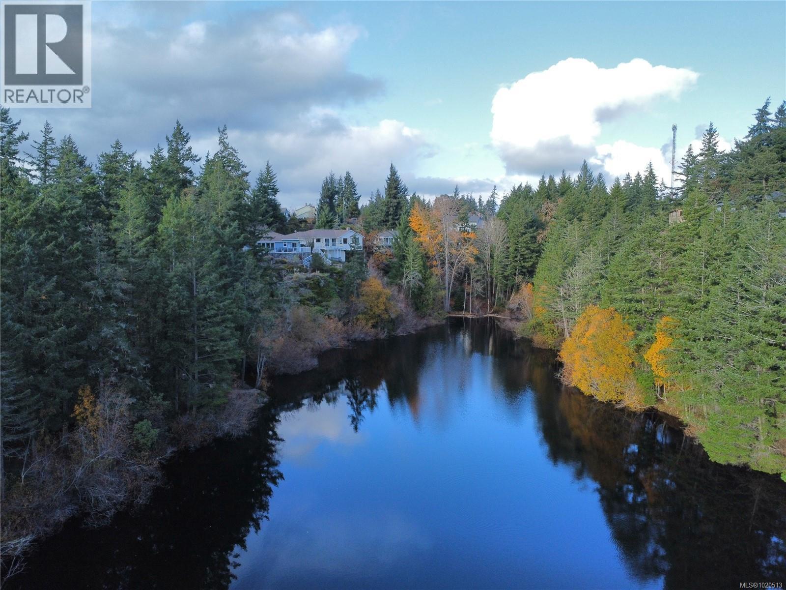 653 CAIRNDALE Rd, Colwood