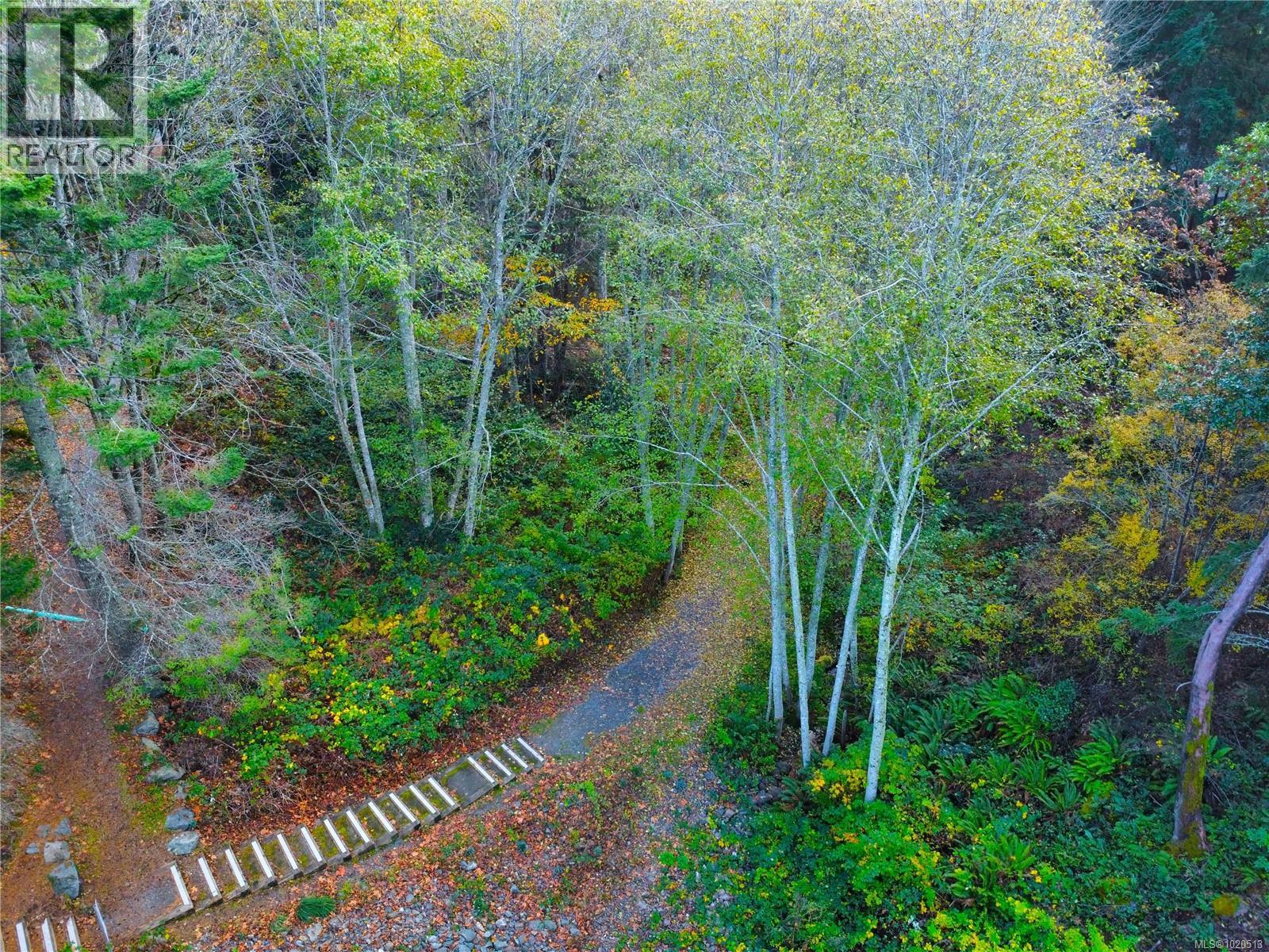 653 CAIRNDALE Rd, Colwood