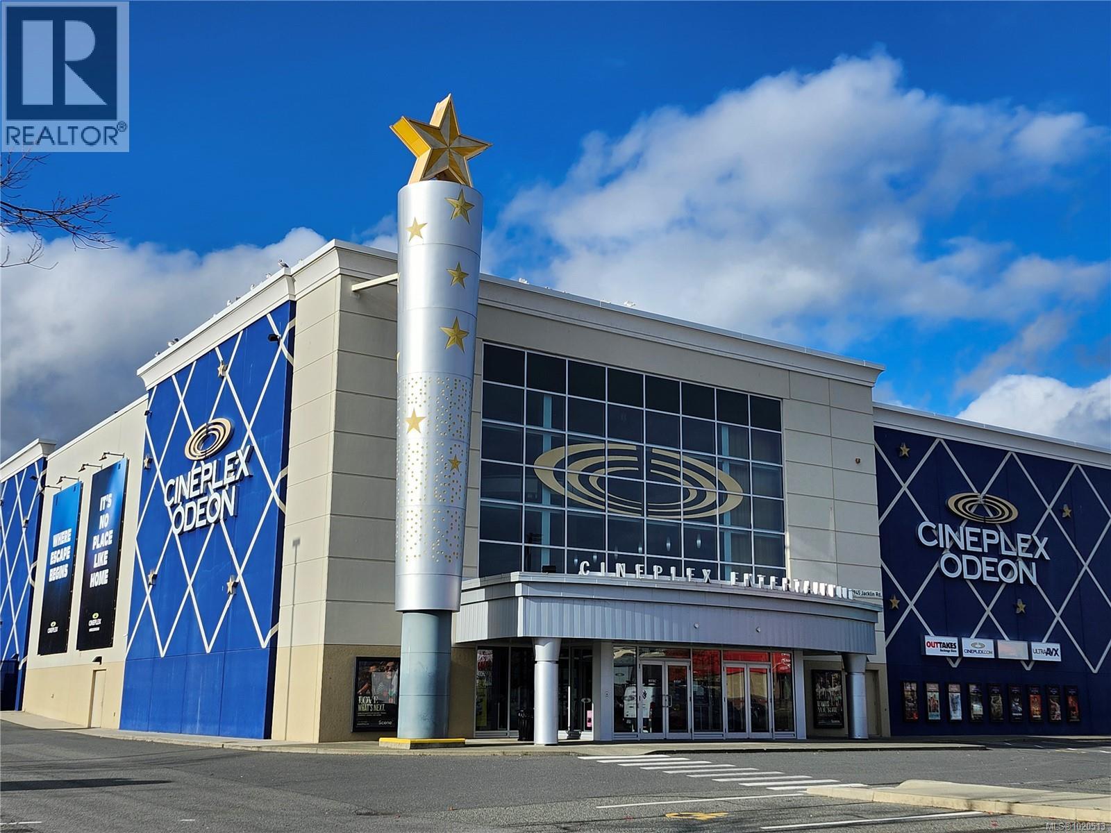 653 CAIRNDALE Rd, Colwood