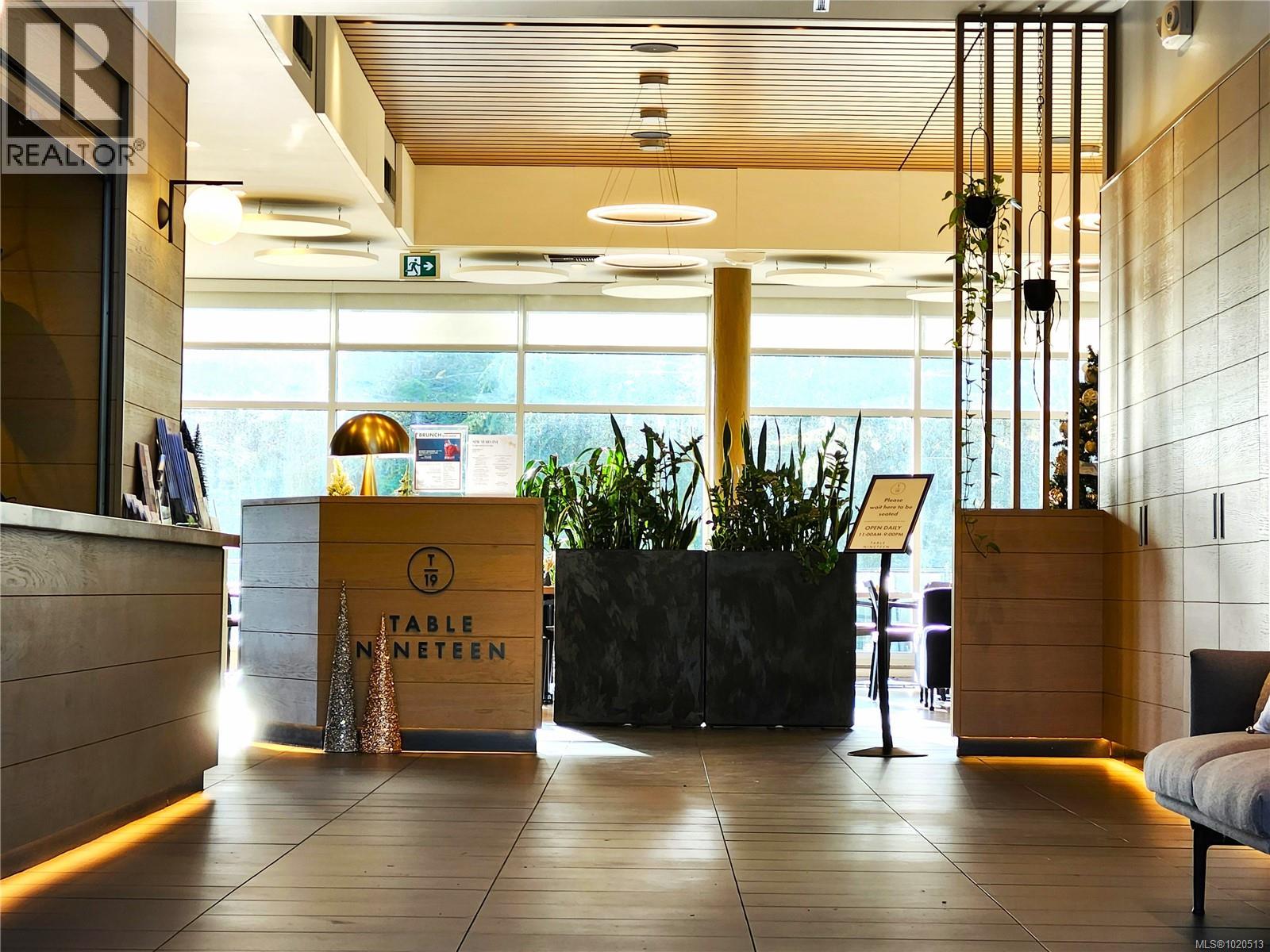 653 CAIRNDALE Rd, Colwood