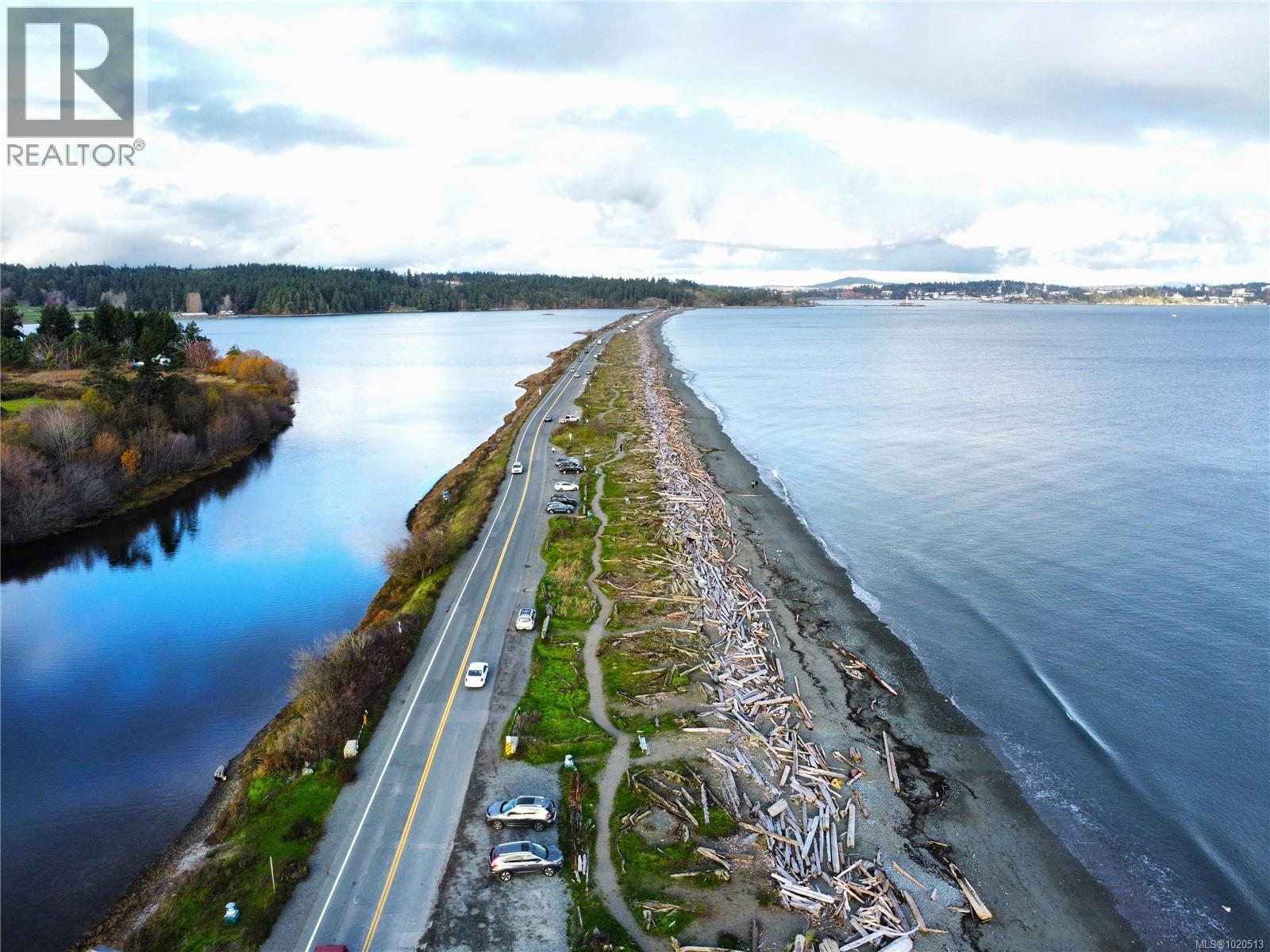 653 CAIRNDALE Rd, Colwood