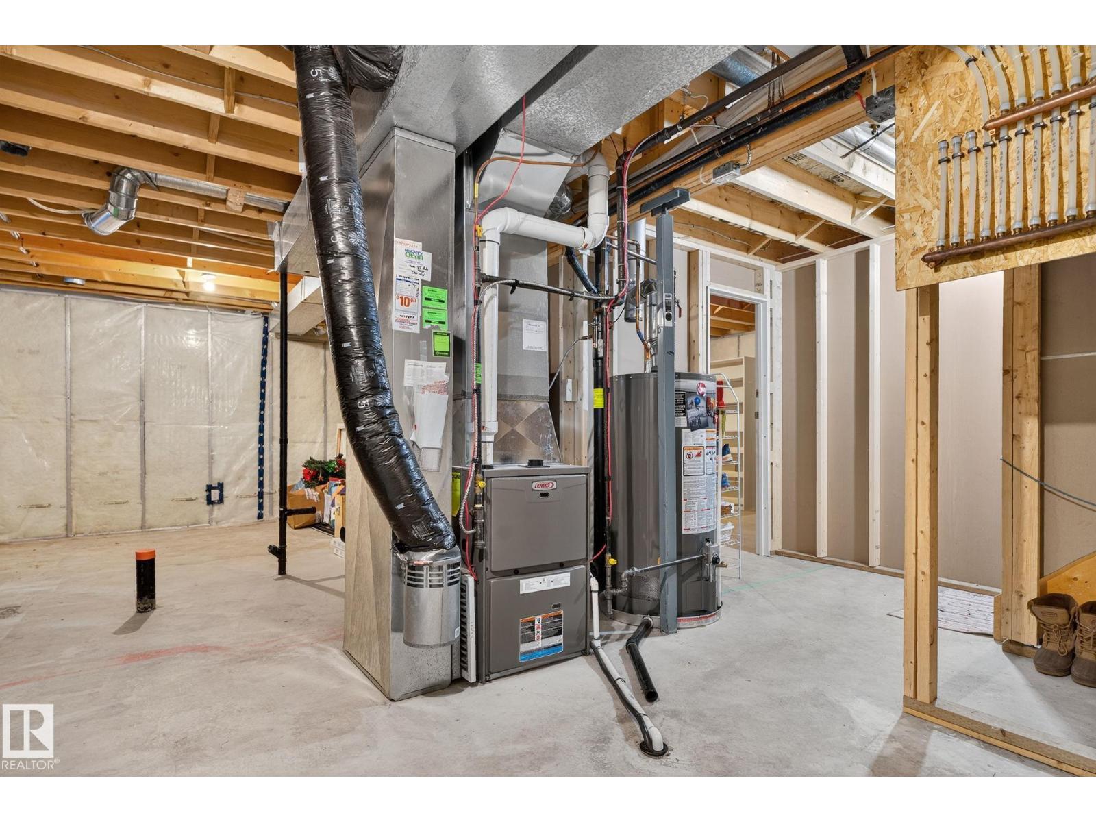 3811 McLean CL SW, Edmonton