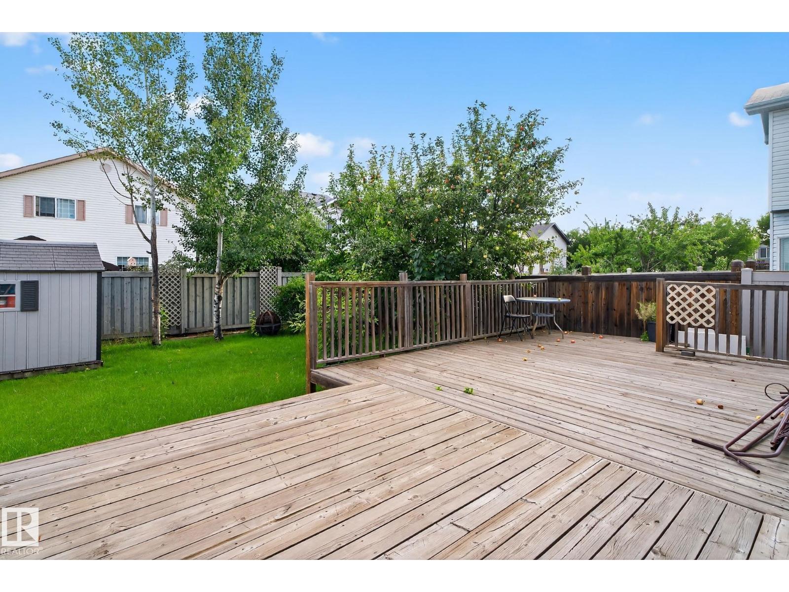 3811 McLean CL SW, Edmonton