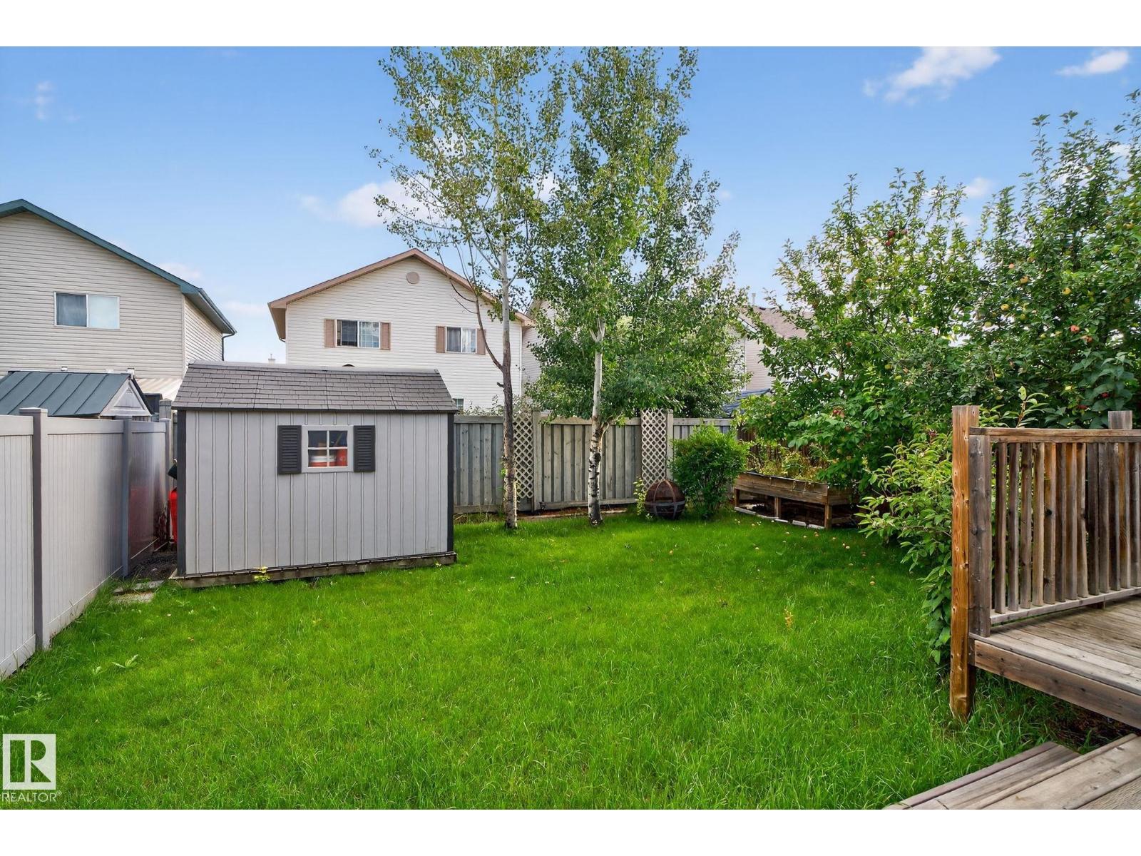 3811 McLean CL SW, Edmonton