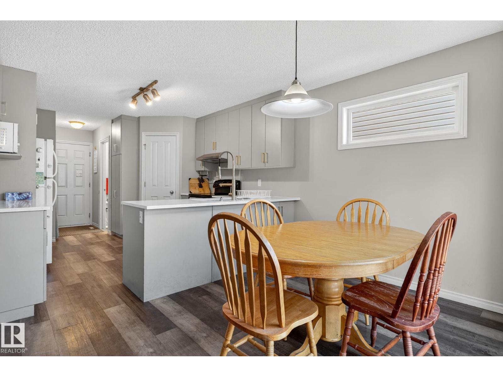 3811 McLean CL SW, Edmonton