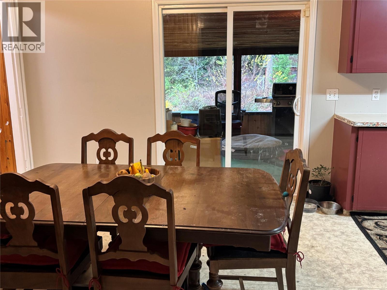 1059 Tappen Valley Road, Tappen