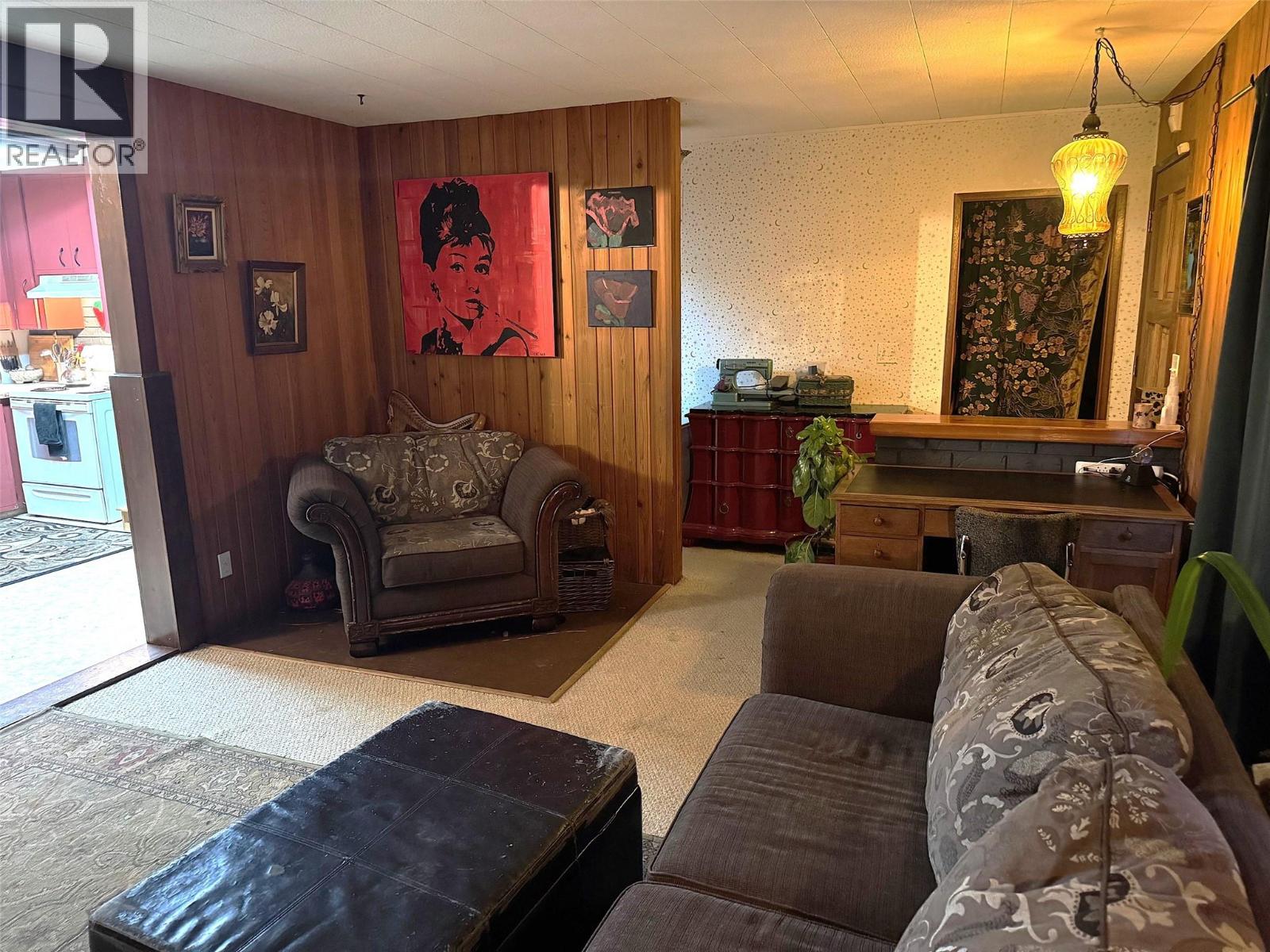 1059 Tappen Valley Road, Tappen