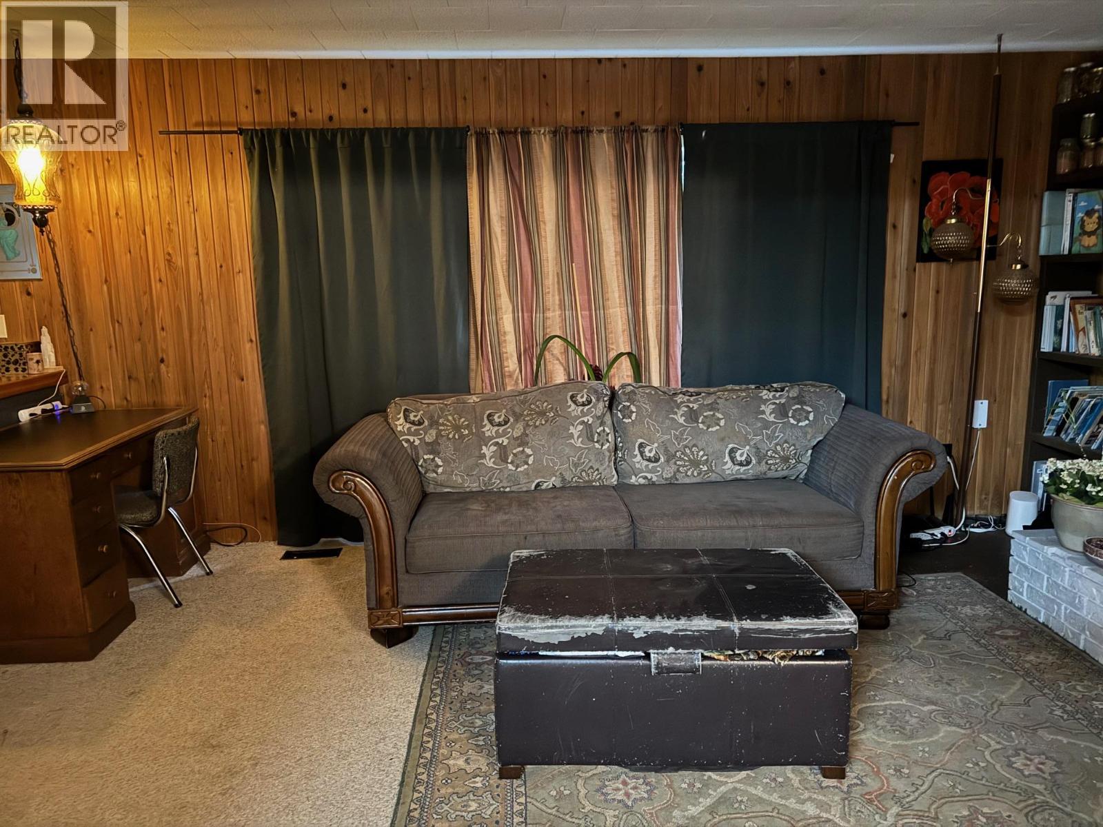 1059 Tappen Valley Road, Tappen