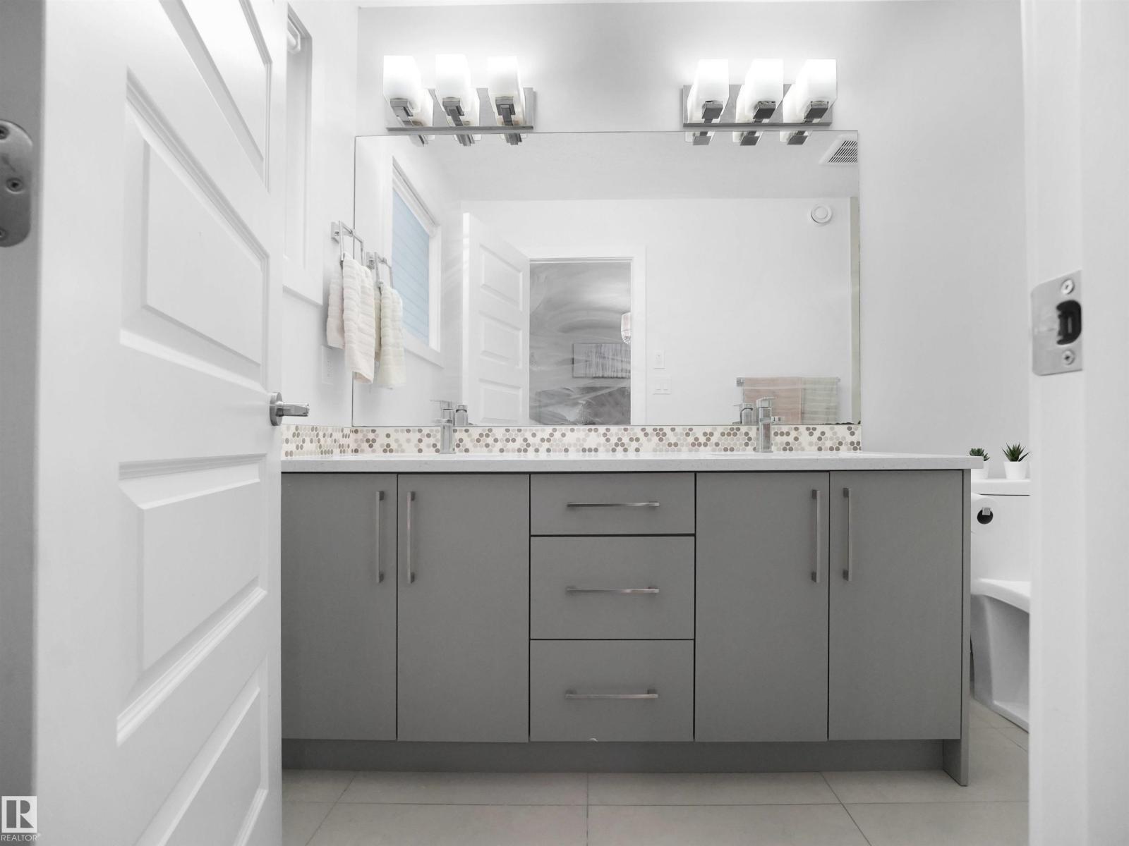 7256 CHIVERS PL SW, Edmonton