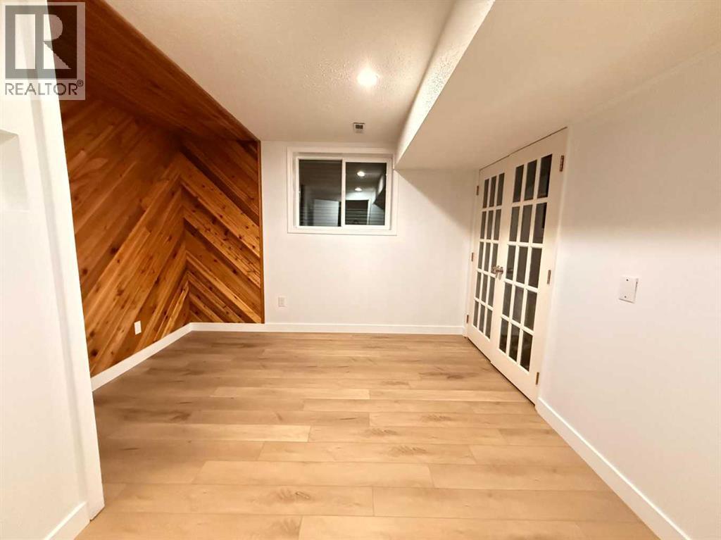 Single Family House for Sale in  dalhousie Drive NW Dalhousie Calgary 