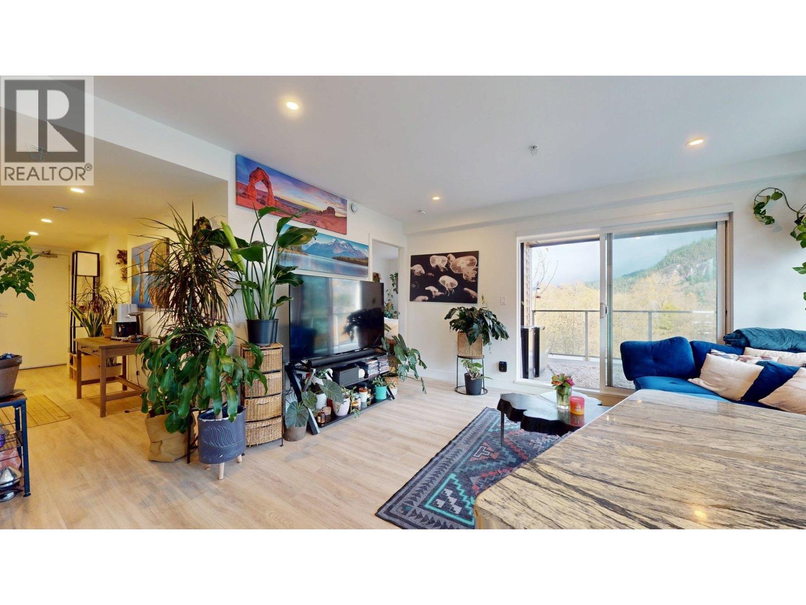 604 38362 BUCKLEY AVENUE, Squamish