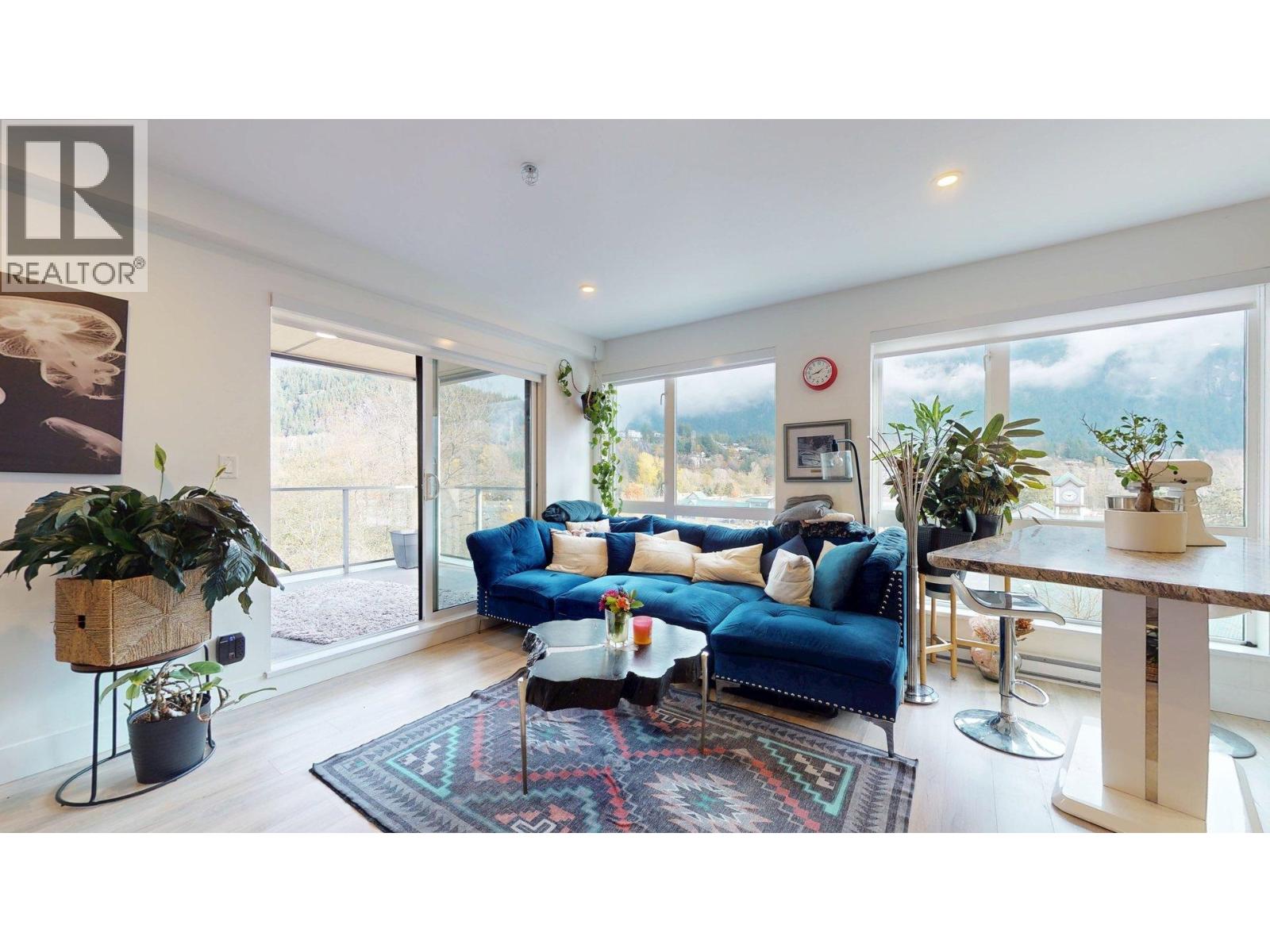 604 38362 BUCKLEY AVENUE, Squamish