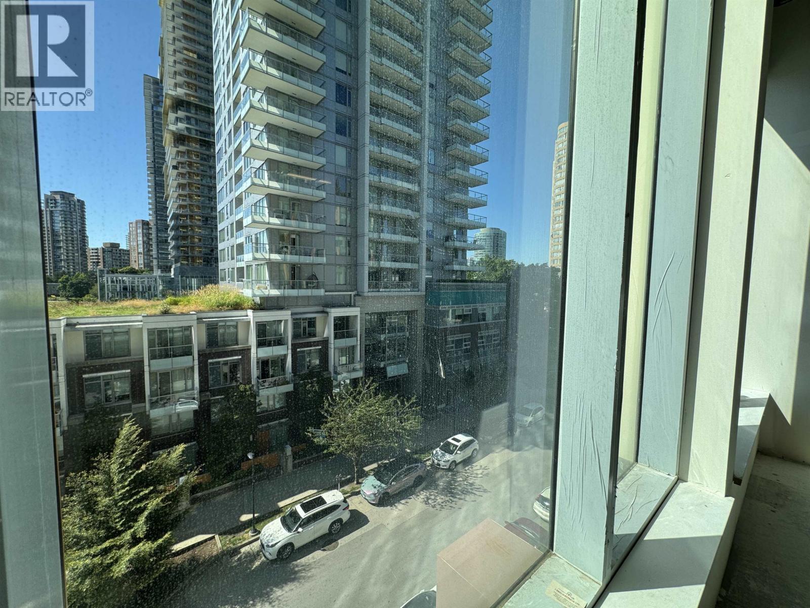 Office in Burnaby - Image 6