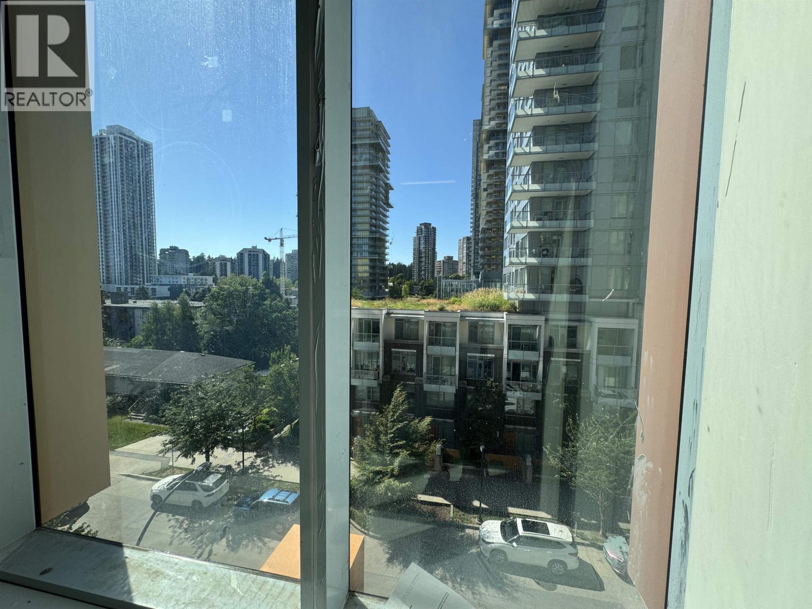 Office in Burnaby - Image 5