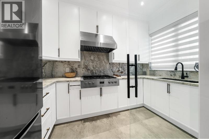 6559 AZURE ROAD, Richmond