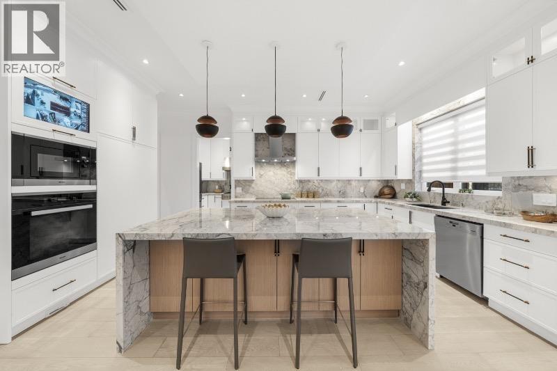 6559 AZURE ROAD, Richmond