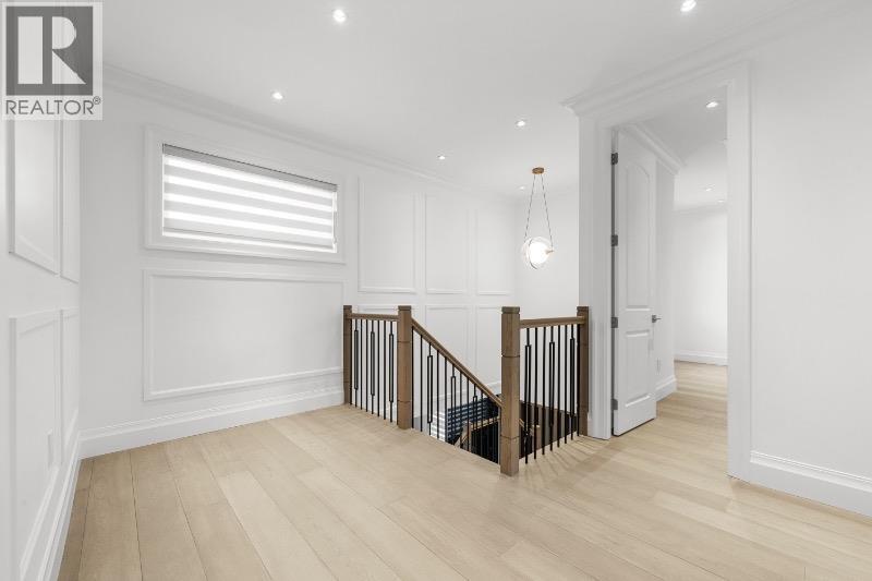 6559 AZURE ROAD, Richmond