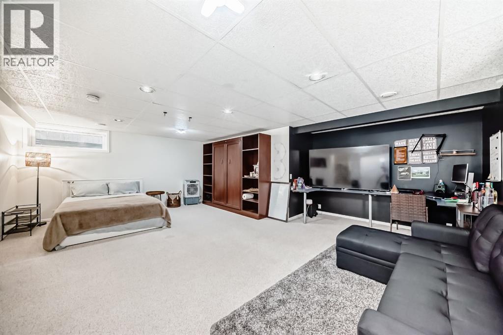 Single Family House for Sale in  Coville Circle NE Coventry Hills Calgary 