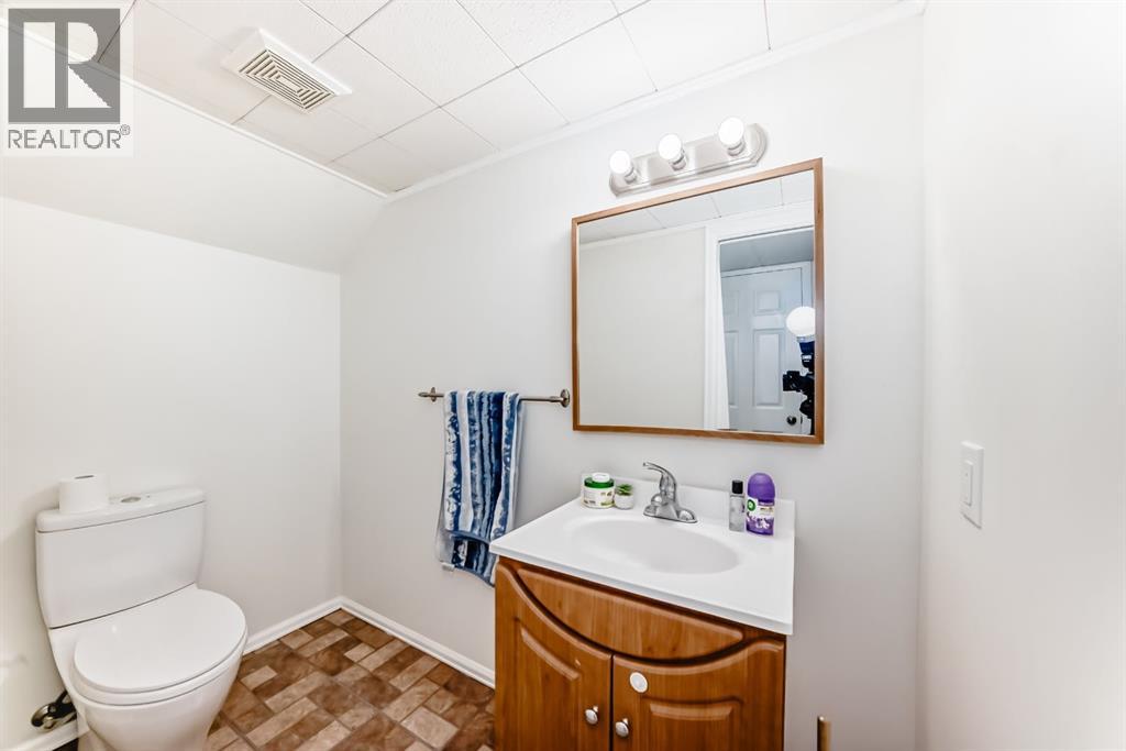 Single Family House for Sale in  Coville Circle NE Coventry Hills Calgary 