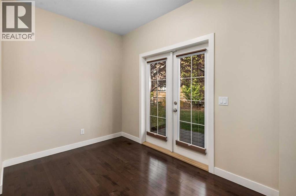 Single Family House for Sale in  quarry Villas SE Douglasdale/Glen Calgary 