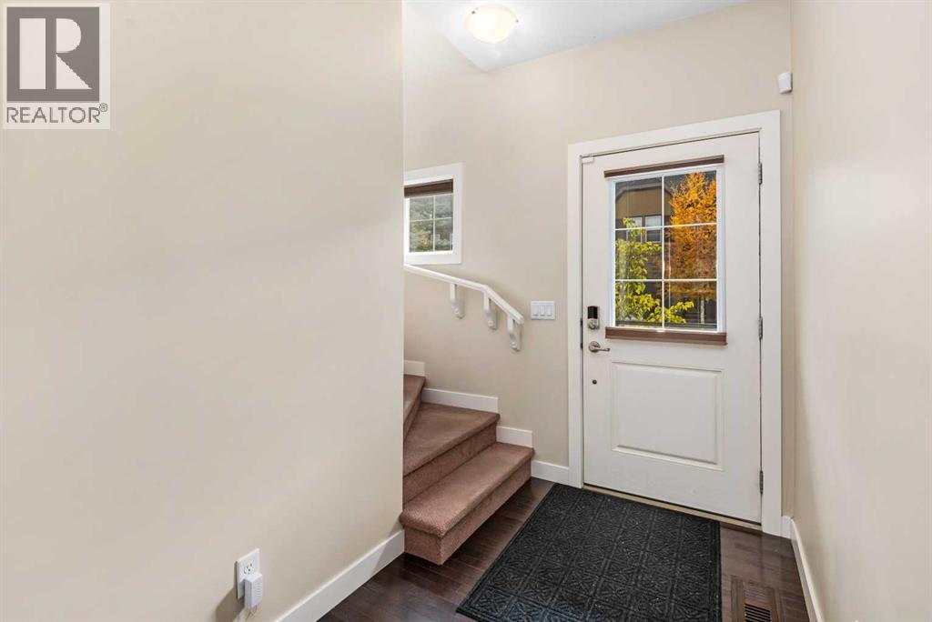 Single Family House for Sale in  quarry Villas SE Douglasdale/Glen Calgary 