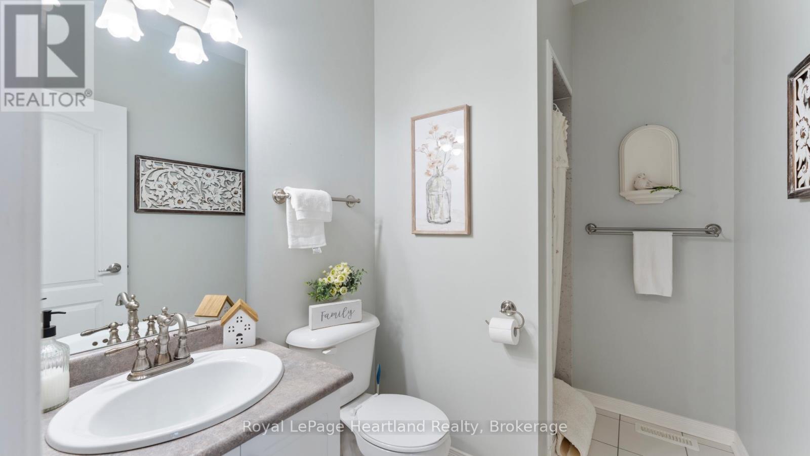 23 STORNOWAY CRESCENT - 20