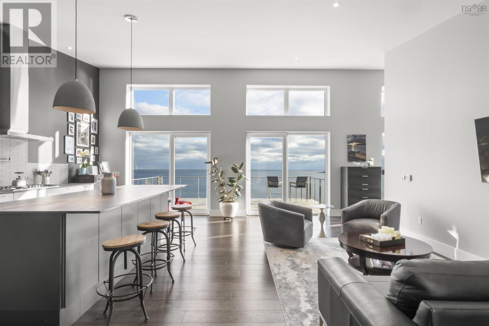 Property 14 of 50 of 200 Middle Road