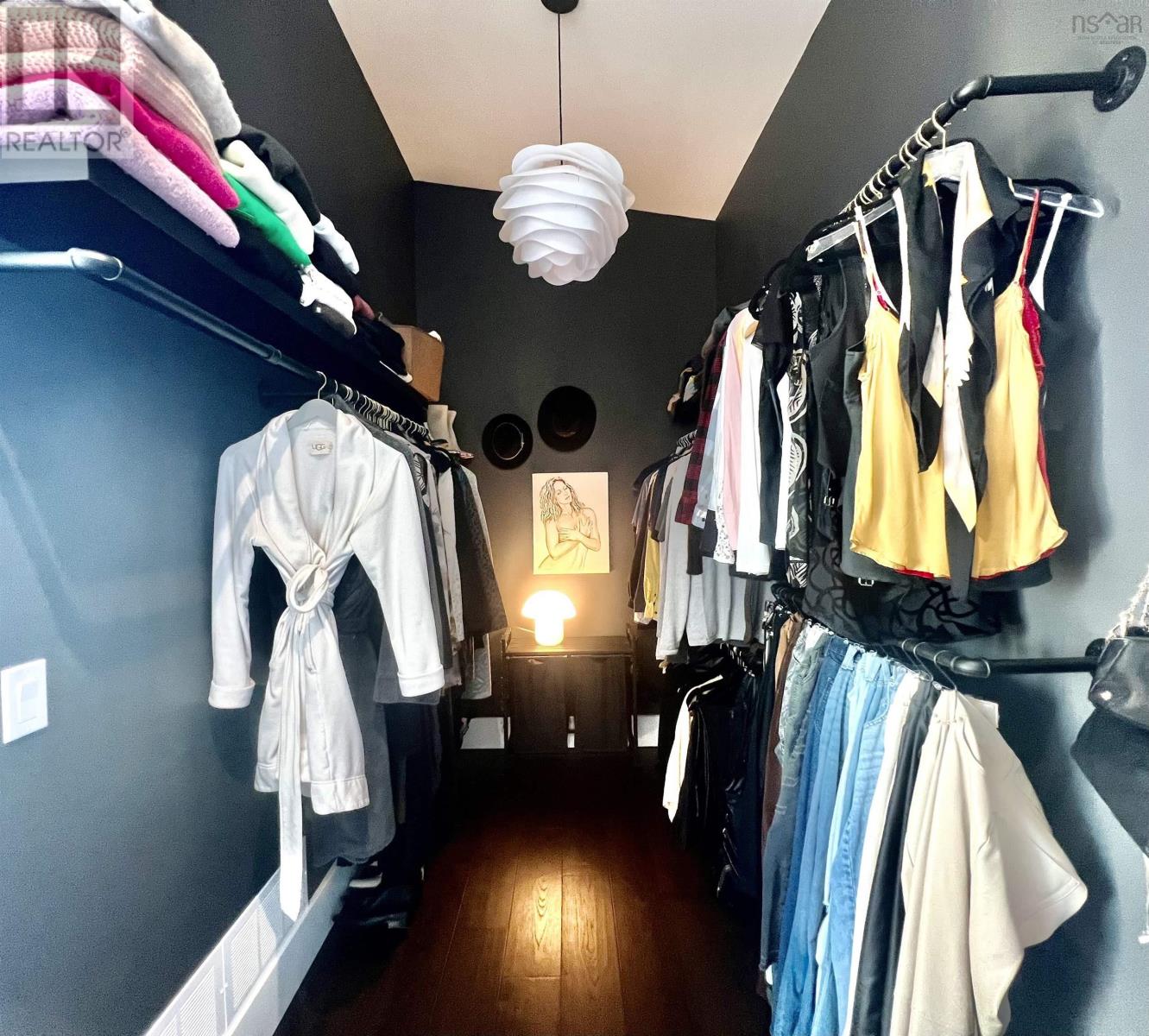 Property 30 of 50 of 200 Middle Road