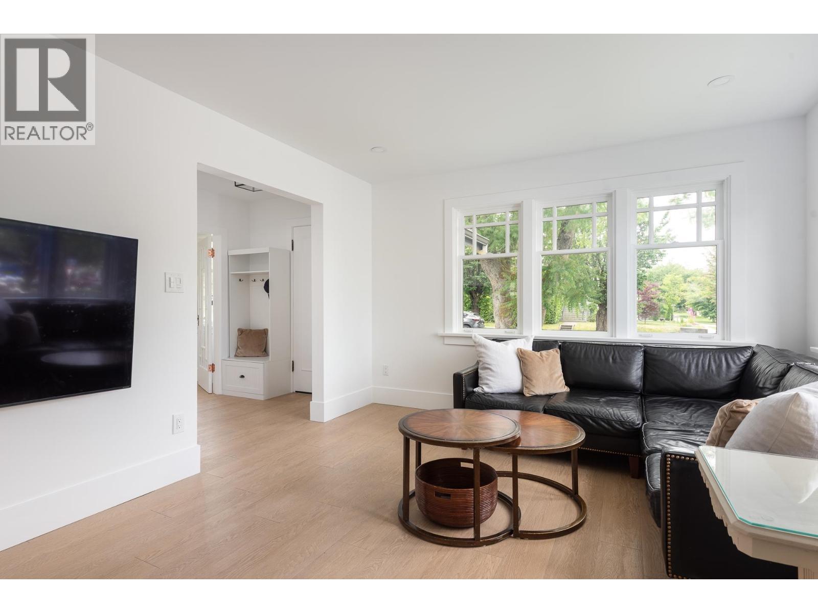 631 SECOND STREET, New Westminster