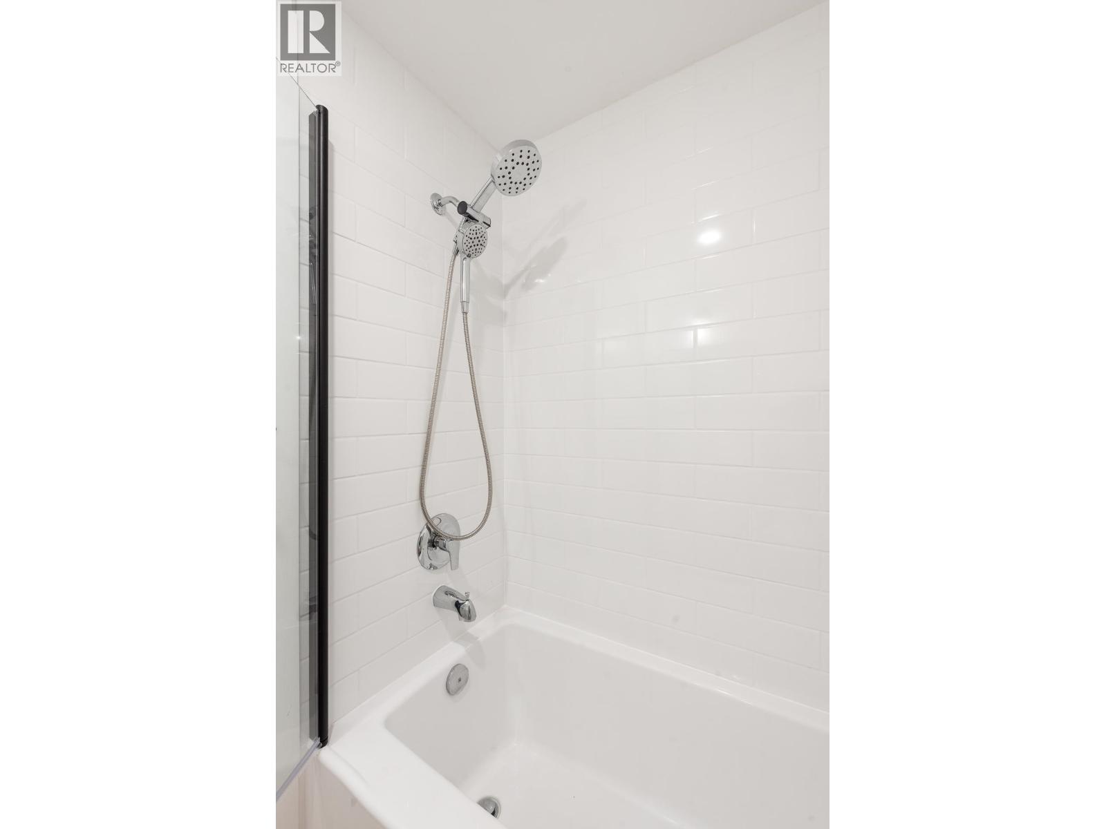 631 SECOND STREET, New Westminster