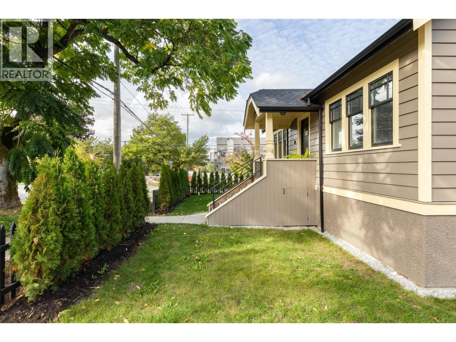 631 SECOND STREET, New Westminster