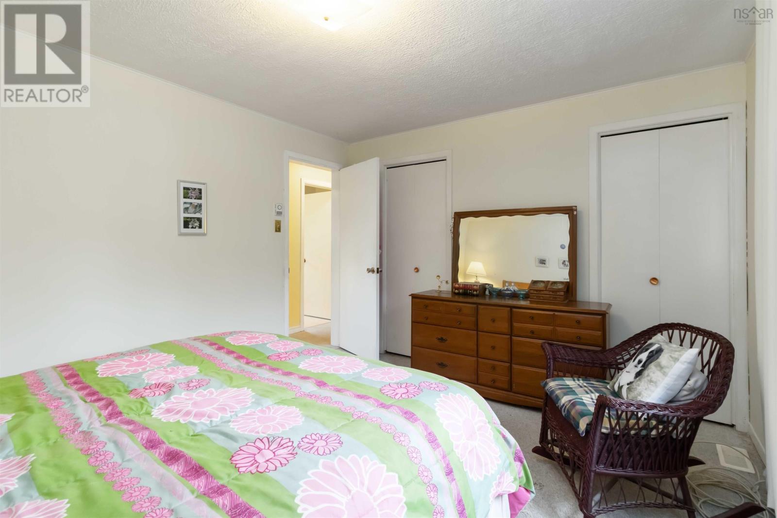 Property 19 of 50 of 14 BENNETT Avenue