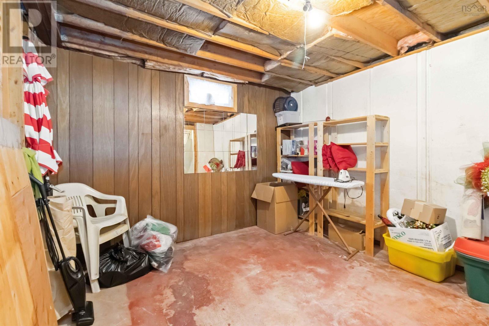 Property 28 of 50 of 14 BENNETT Avenue