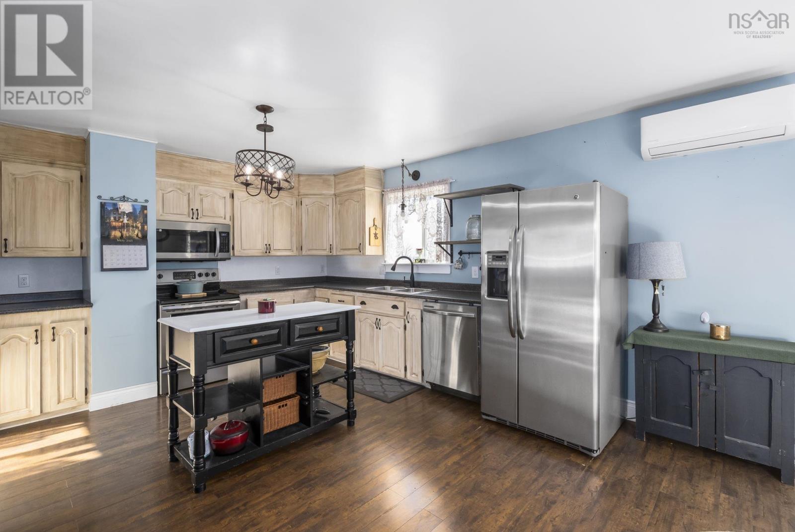 Property 30 of 38 of 25 Maple Avenue