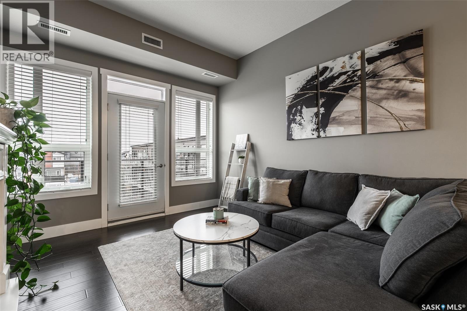 Single Family House Low rise for Sale in   Maningas BEND Saskatoon 