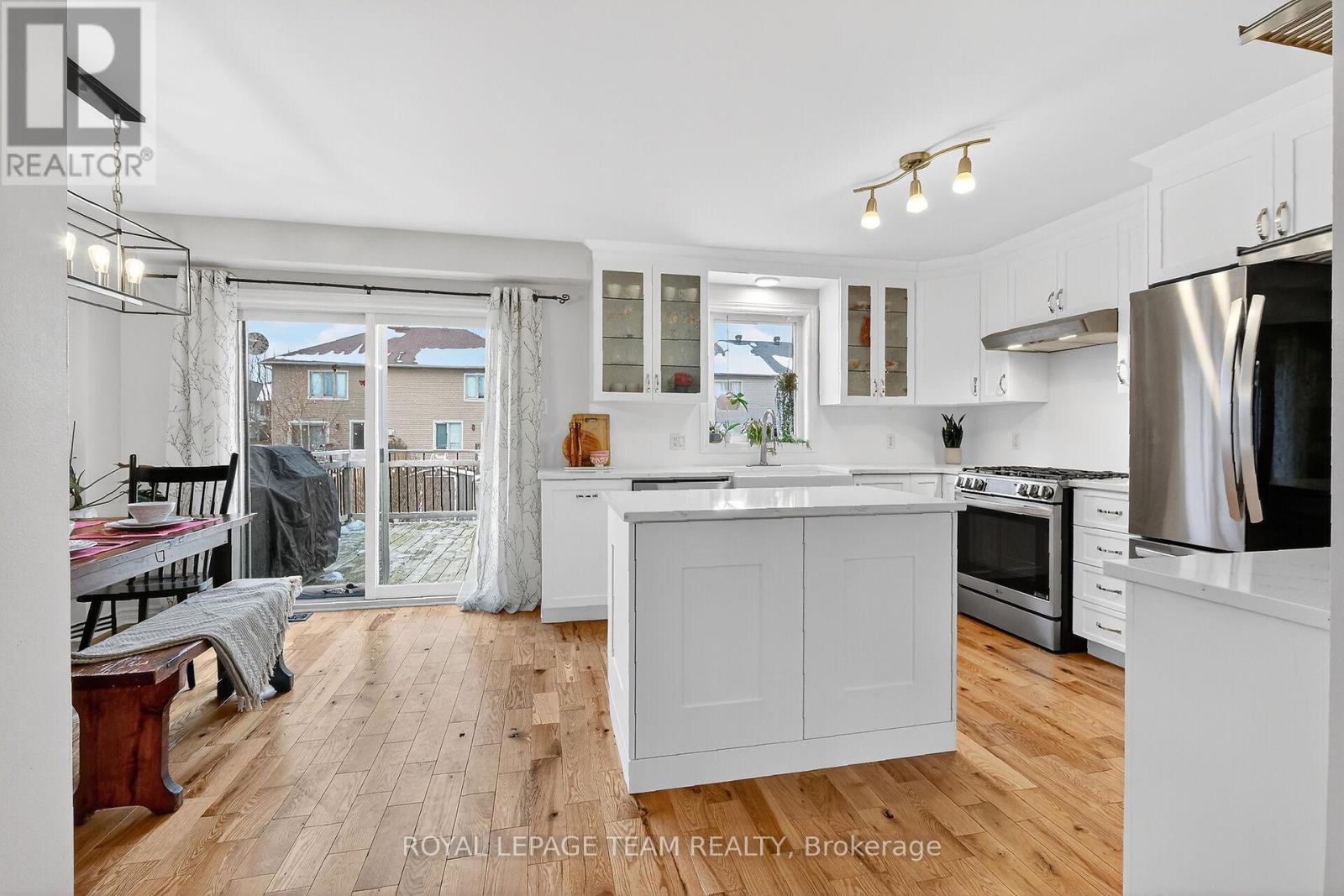 110 MAYER STREET - 10