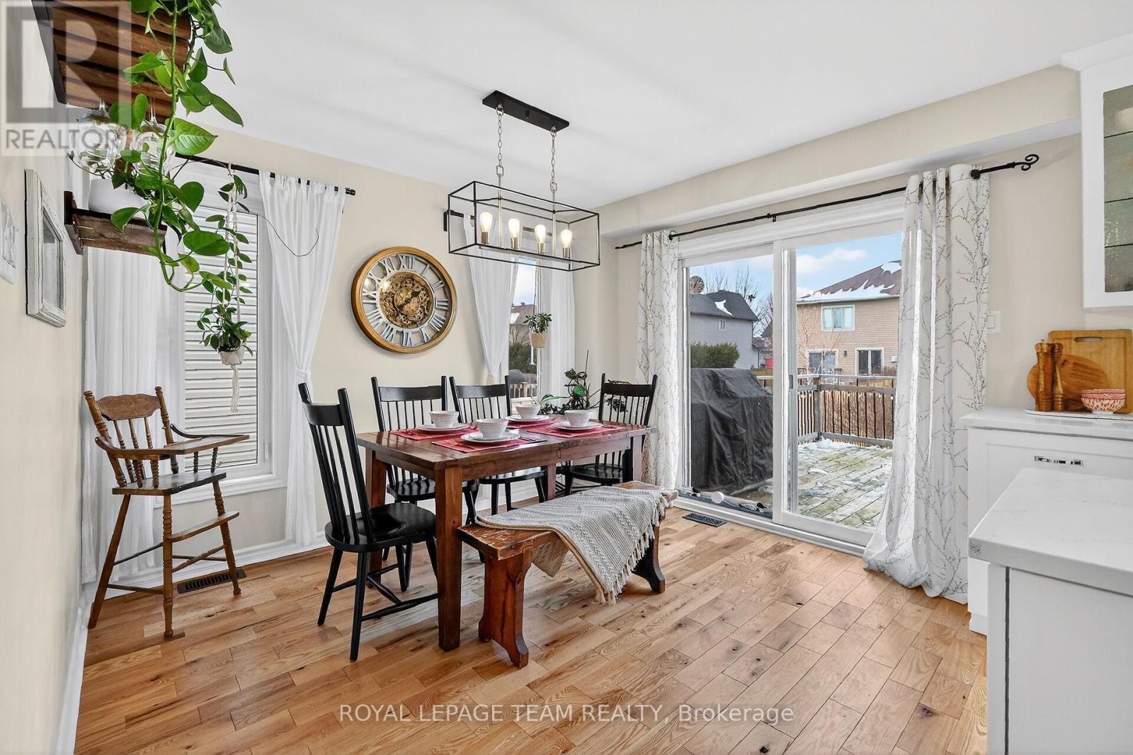 110 MAYER STREET - 12