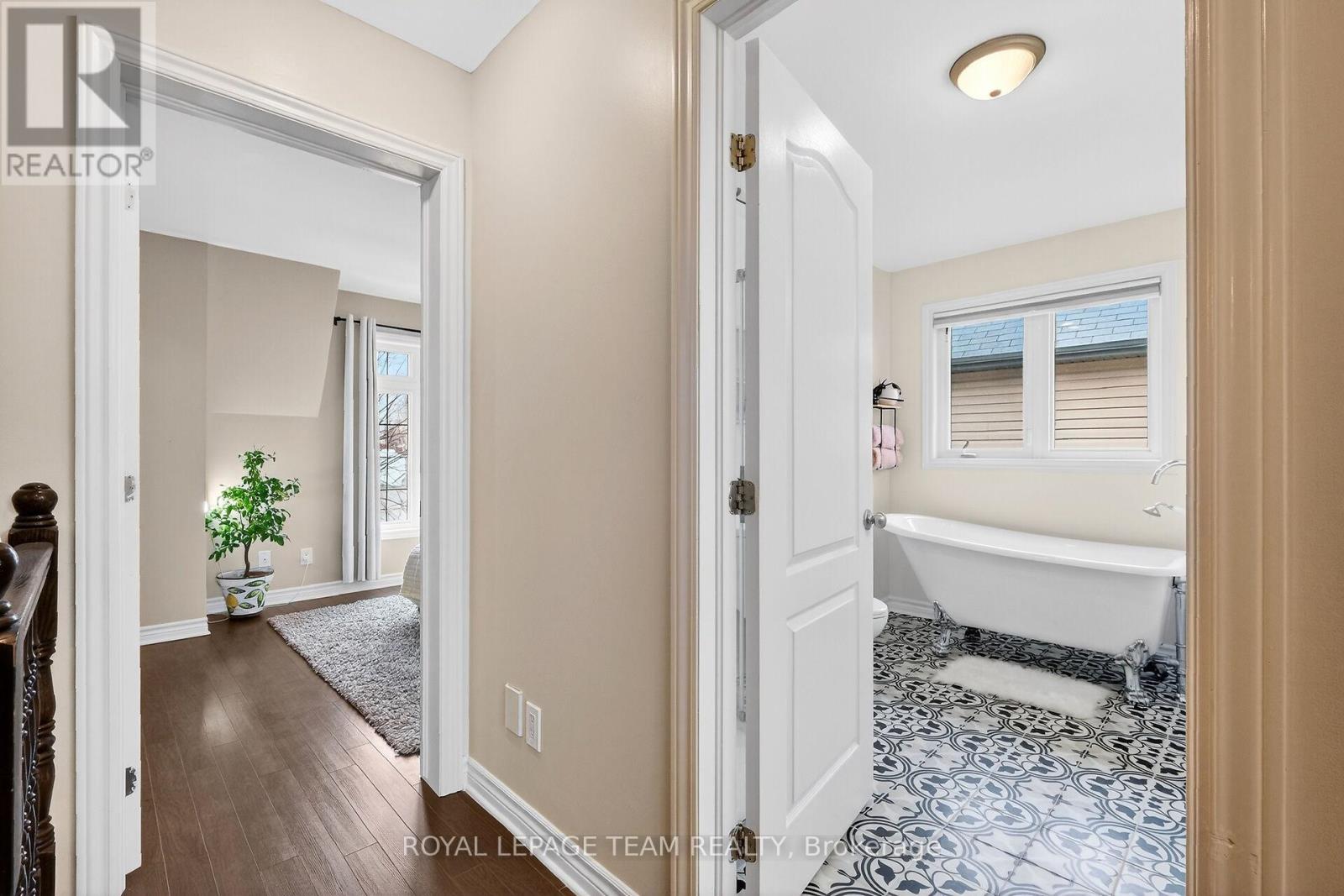 110 MAYER STREET - 25