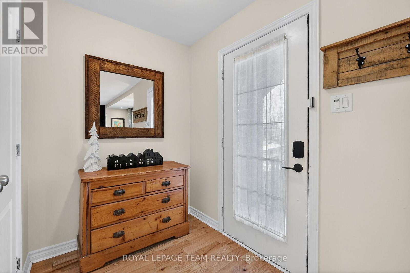 110 MAYER STREET - 3