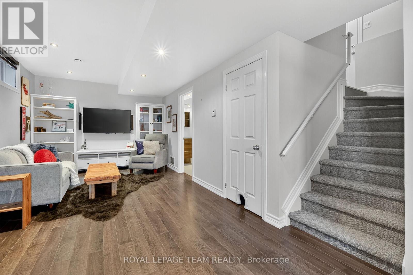 110 MAYER STREET - 35