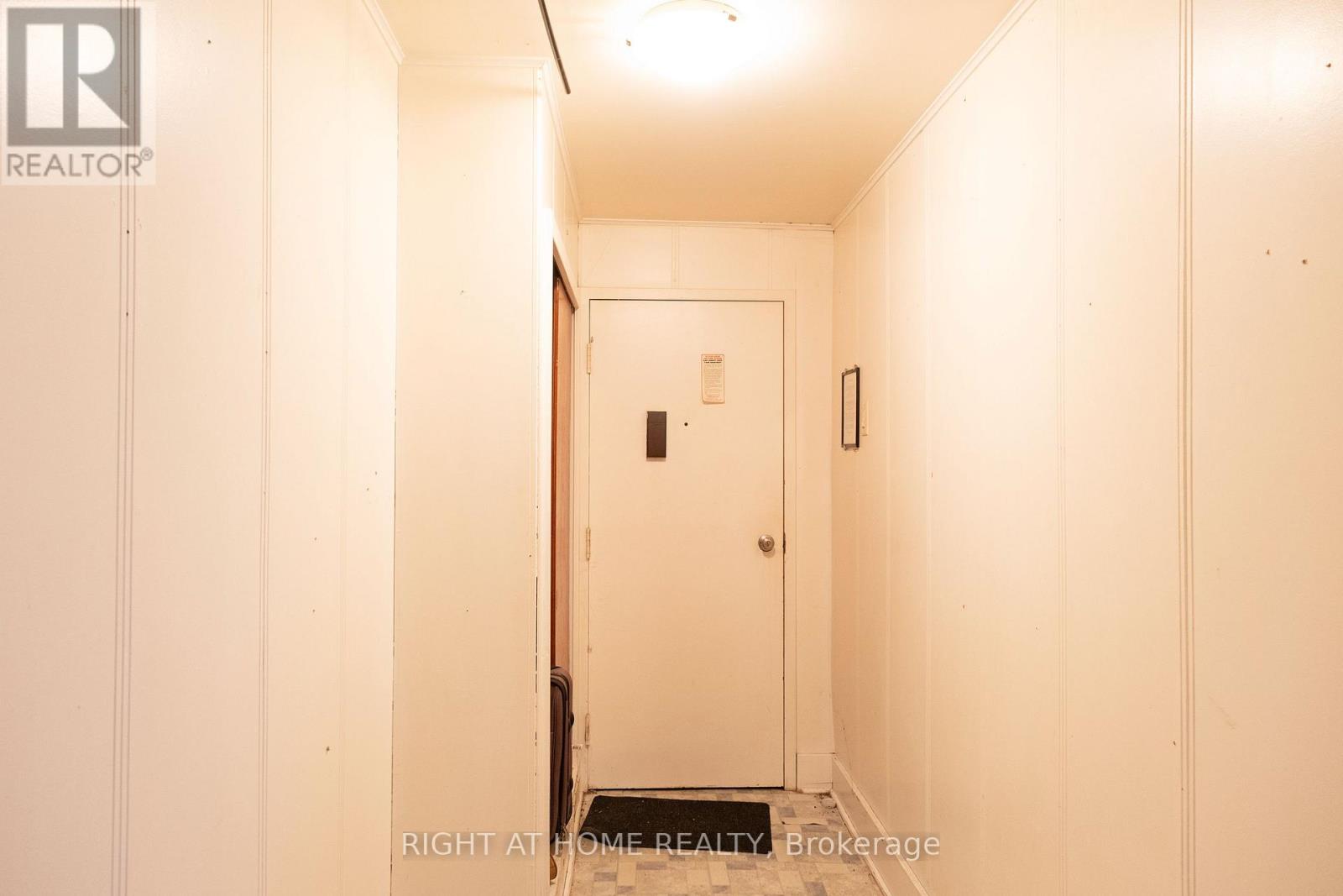 229 ELGIN STREET W - 22