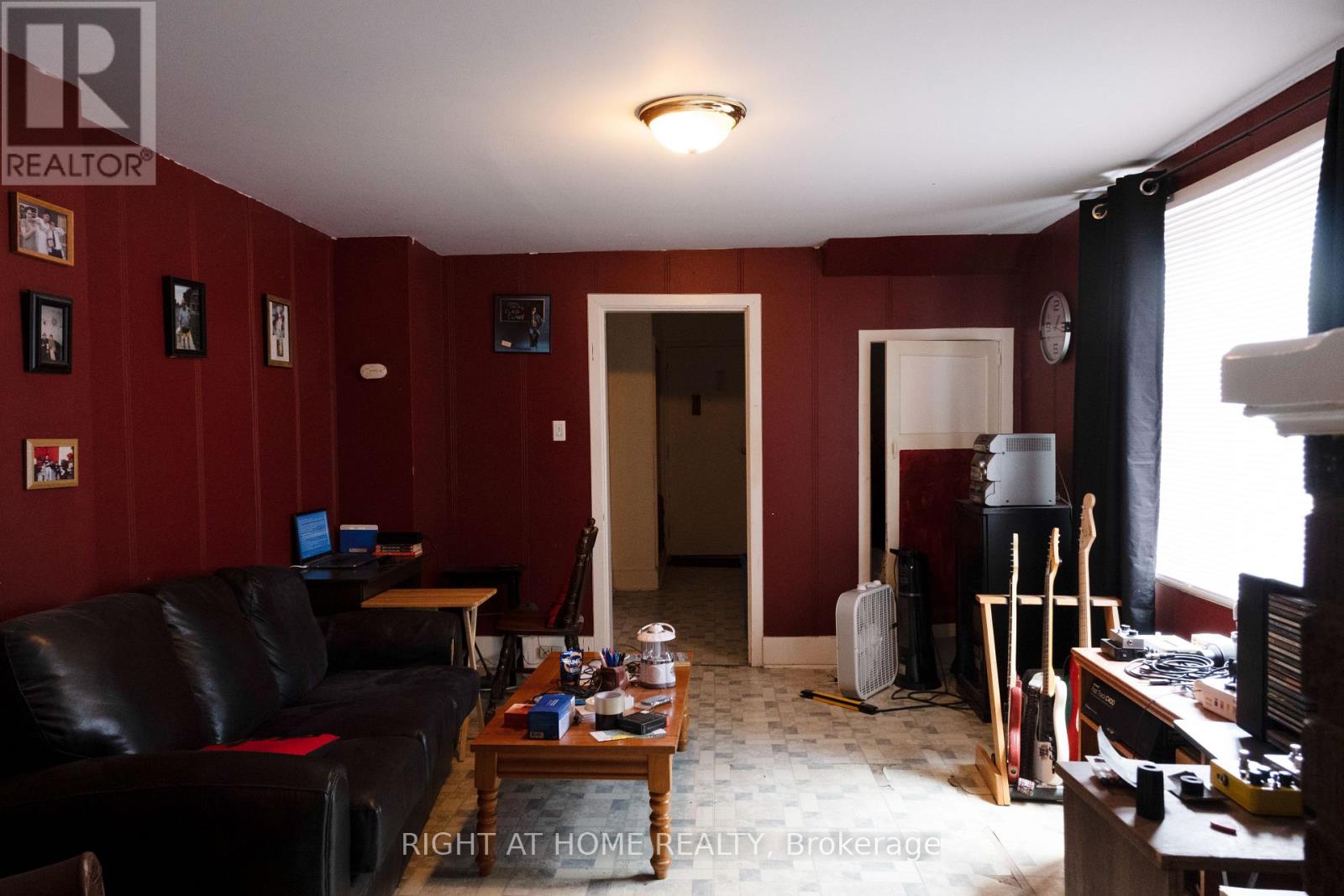 229 ELGIN STREET W - 23