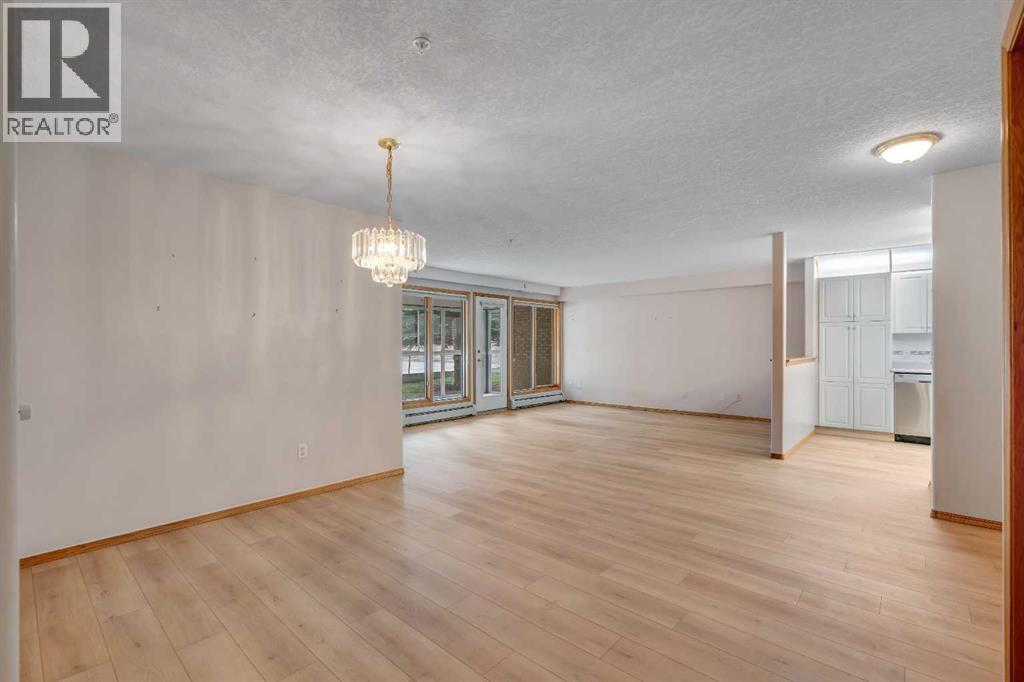 Single Family House for Sale in   Sierra Morena Boulevard SW Signal Hill Calgary 