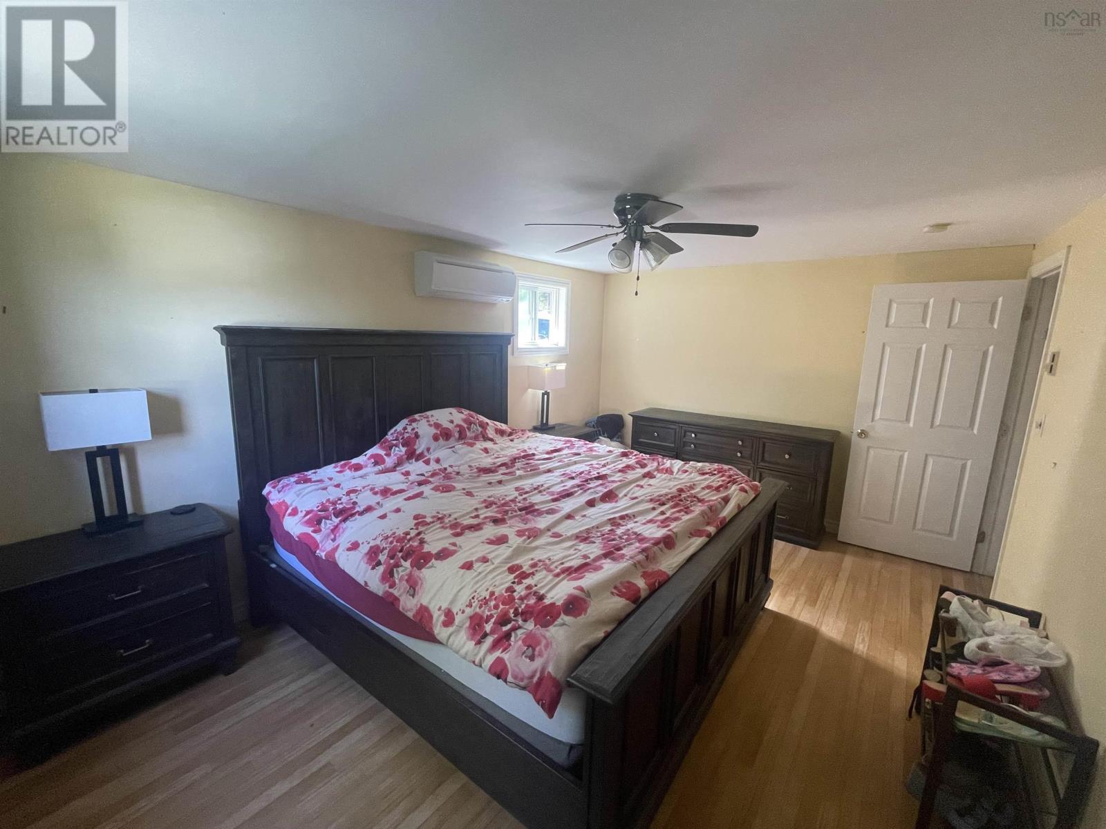 Property 22 of 30 of 3836 105 Highway