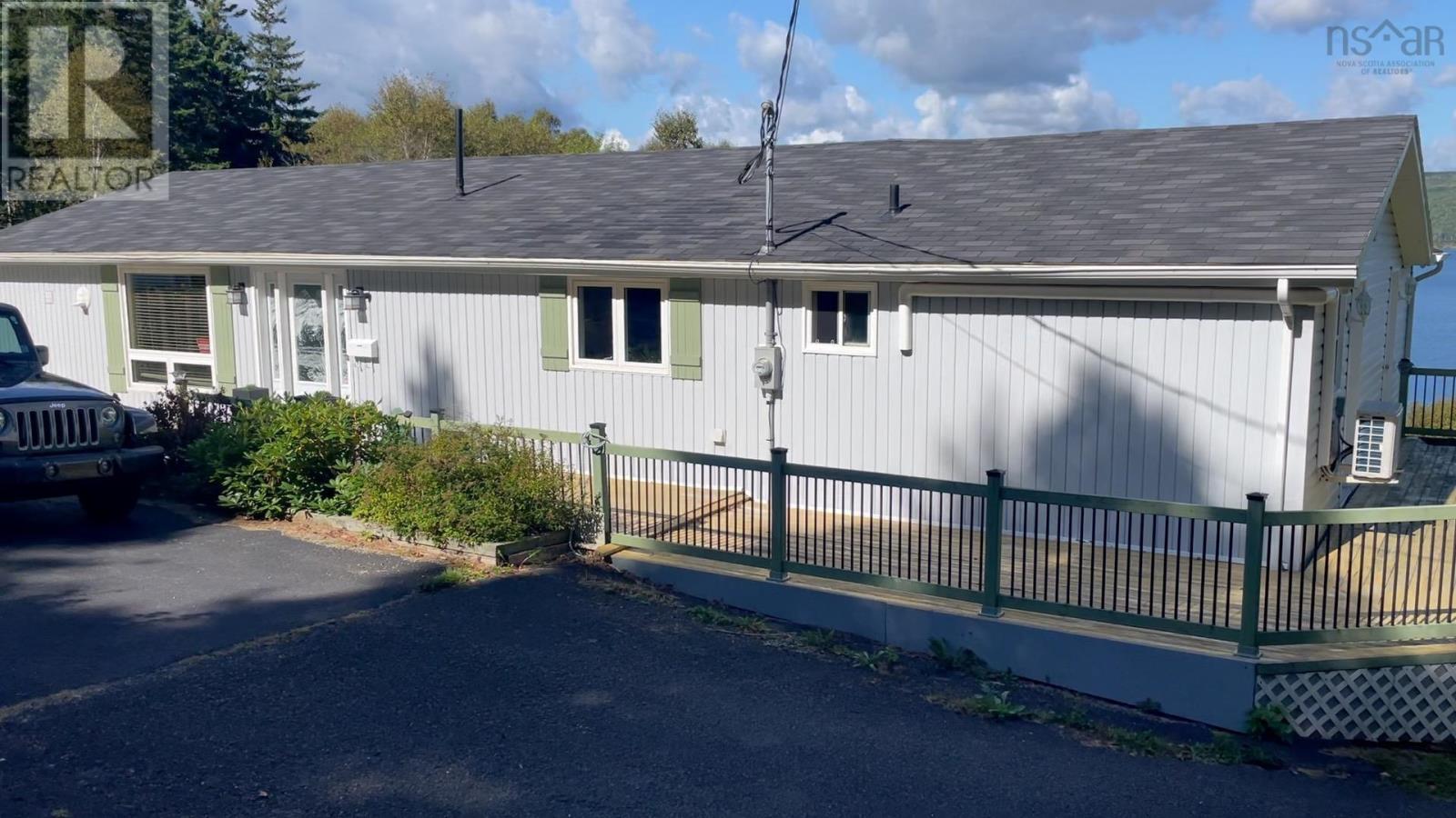 Property 5 of 30 of 3836 105 Highway