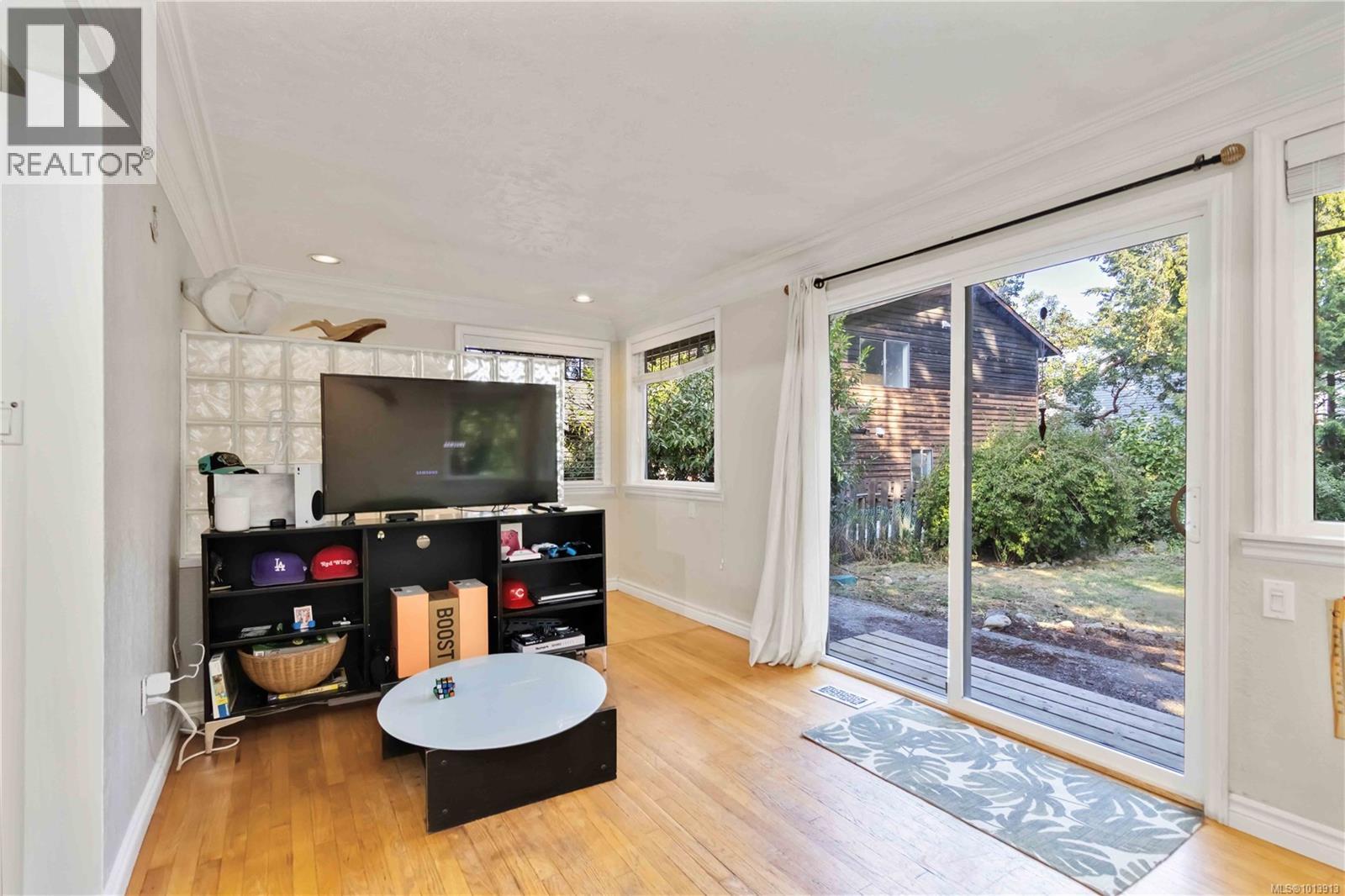 A 3365 Painter Rd, Colwood