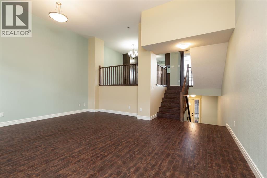 Single Family House for Sale in  Mt Sundance Manor W Sunridge Lethbridge 